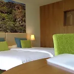 Tigaiga 4*